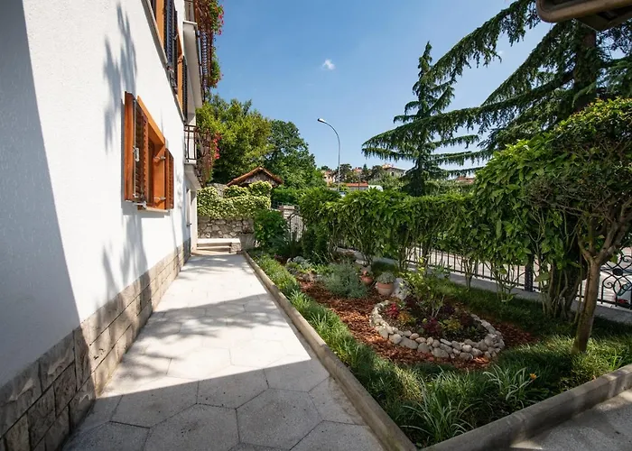 Amalia Volosko * Opatija